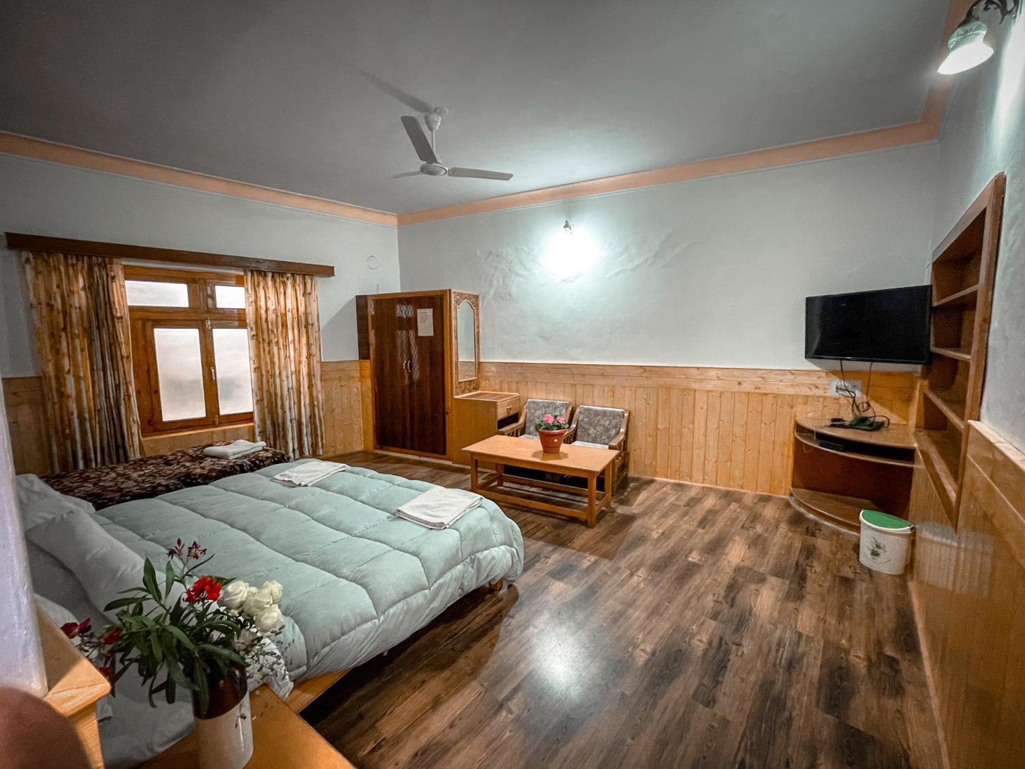 Hotel Shaynam Leh Ngoại thất bức ảnh