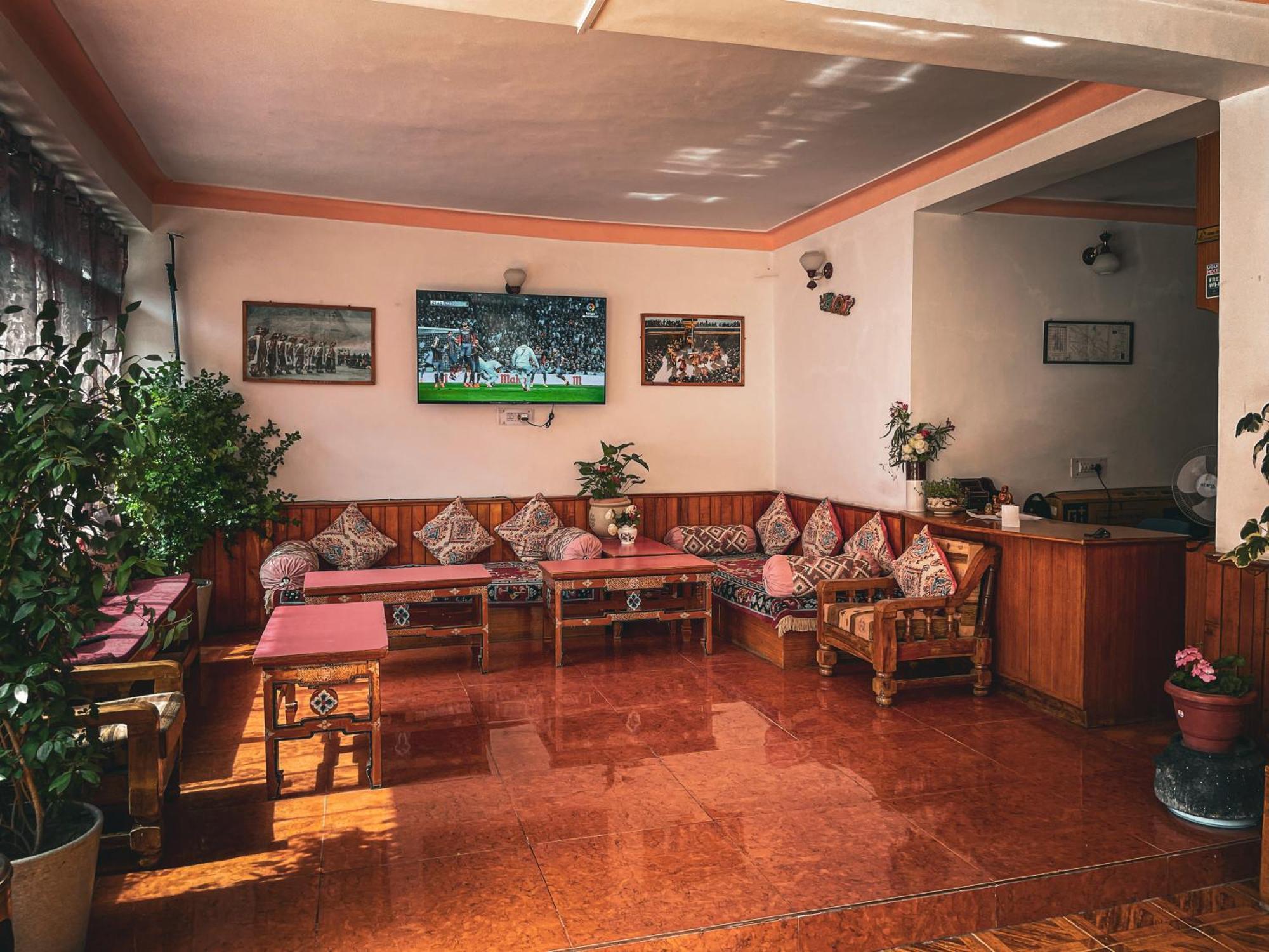 Hotel Shaynam Leh Ngoại thất bức ảnh